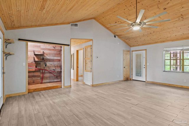 6050 W Hwy 4, Century, FL 32535