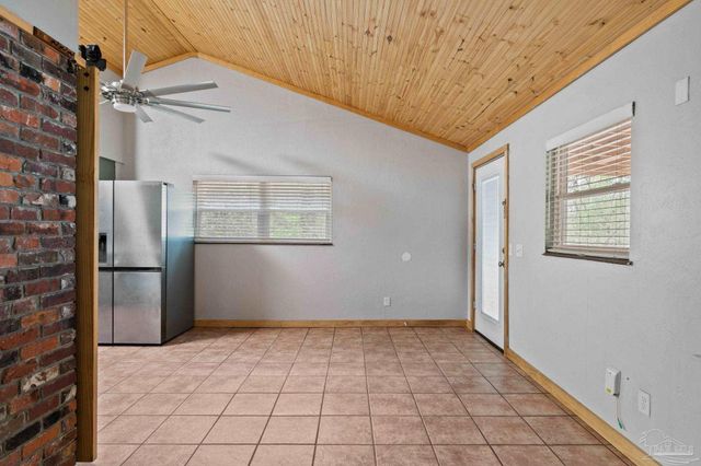 6050 W Hwy 4, Century, FL 32535