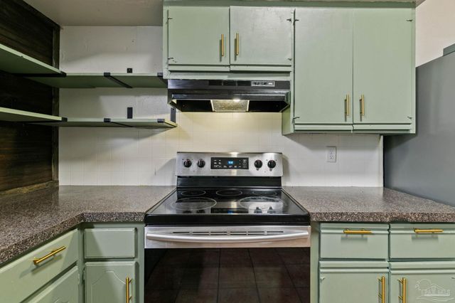 6050 W Hwy 4, Century, FL 32535