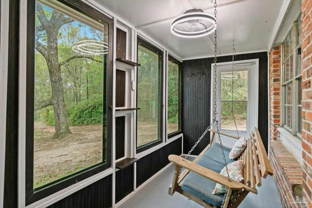 6050 W Hwy 4, Century, FL 32535