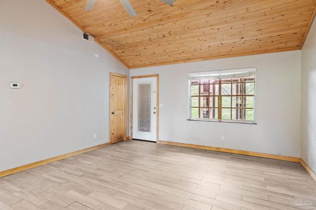 6050 W Hwy 4, Century, FL 32535