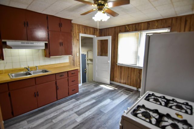 2232 E Riverside Drive, Evansville, IN 47714