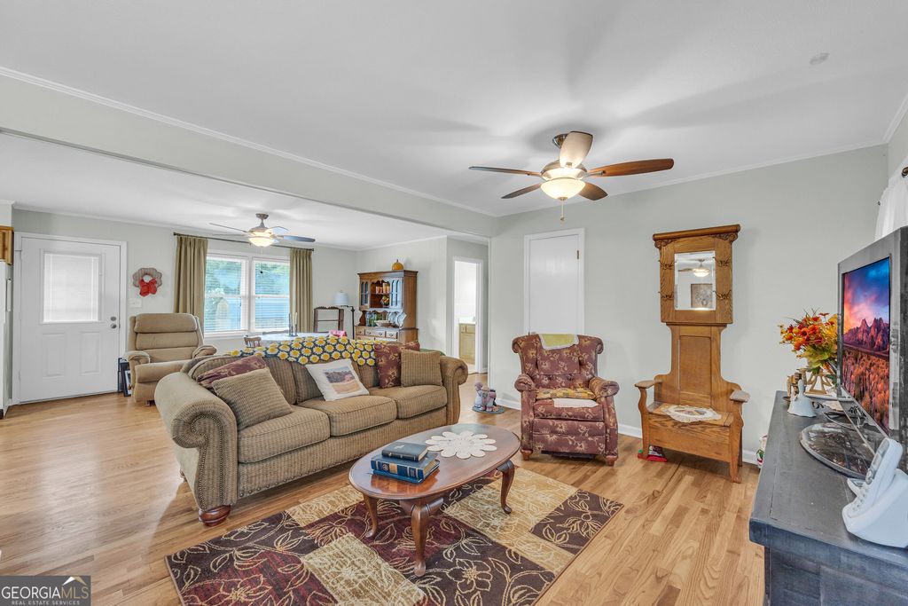 1229 Crestview Drive, Elberton, GA 30635 — photo 3