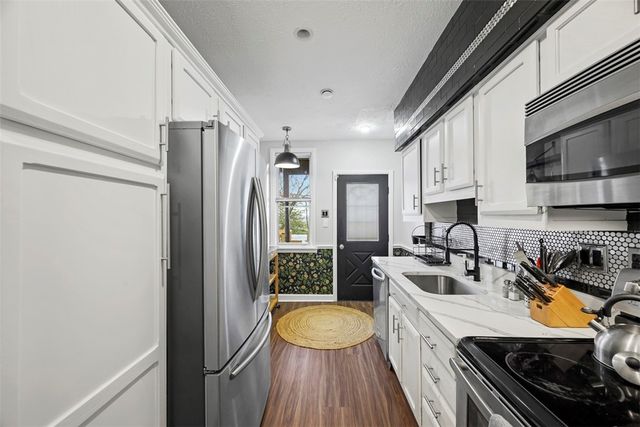 42 Beltzhoover Ave, Mt Washington, PA 15210