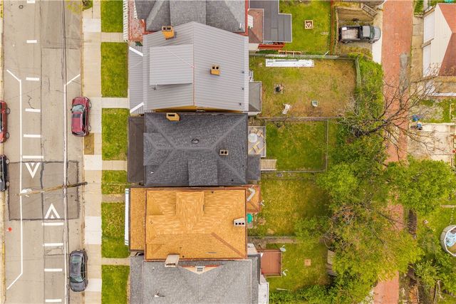 42 Beltzhoover Ave, Mt Washington, PA 15210