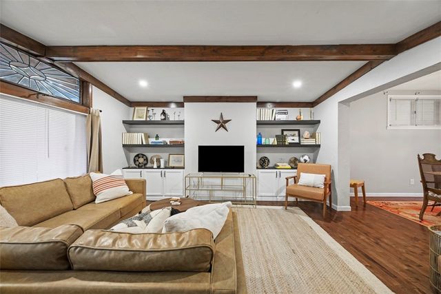 42 Beltzhoover Ave, Mt Washington, PA 15210