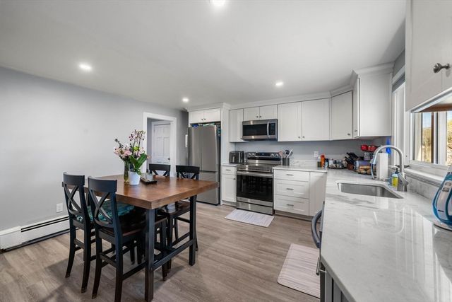 36 W Grove St, Middleboro, MA 02346