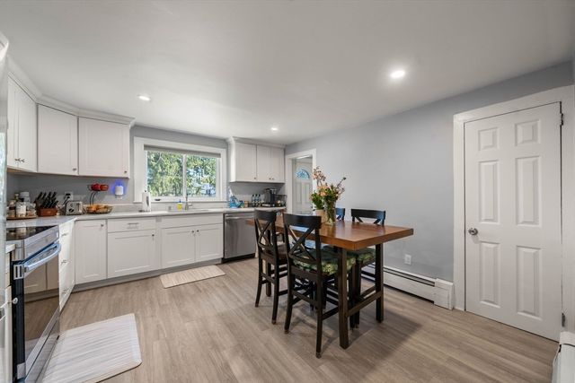 36 W Grove St, Middleboro, MA 02346