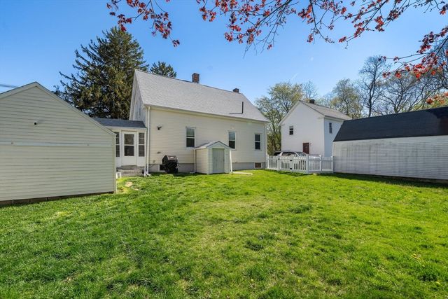 36 W Grove St, Middleboro, MA 02346
