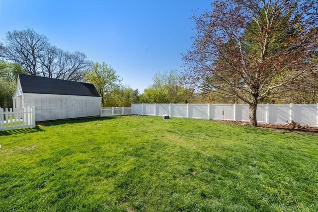 36 W Grove St, Middleboro, MA 02346