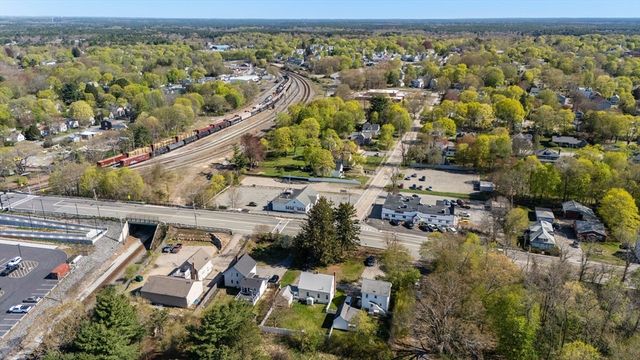 36 W Grove St, Middleboro, MA 02346