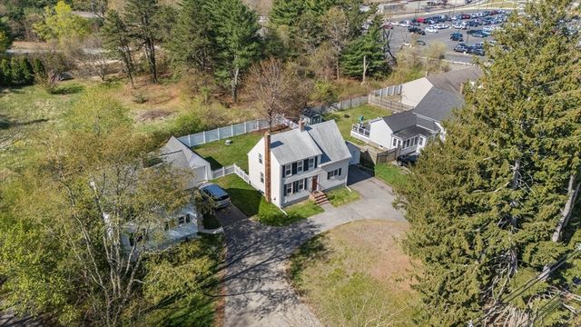 36 W Grove St, Middleboro, MA 02346