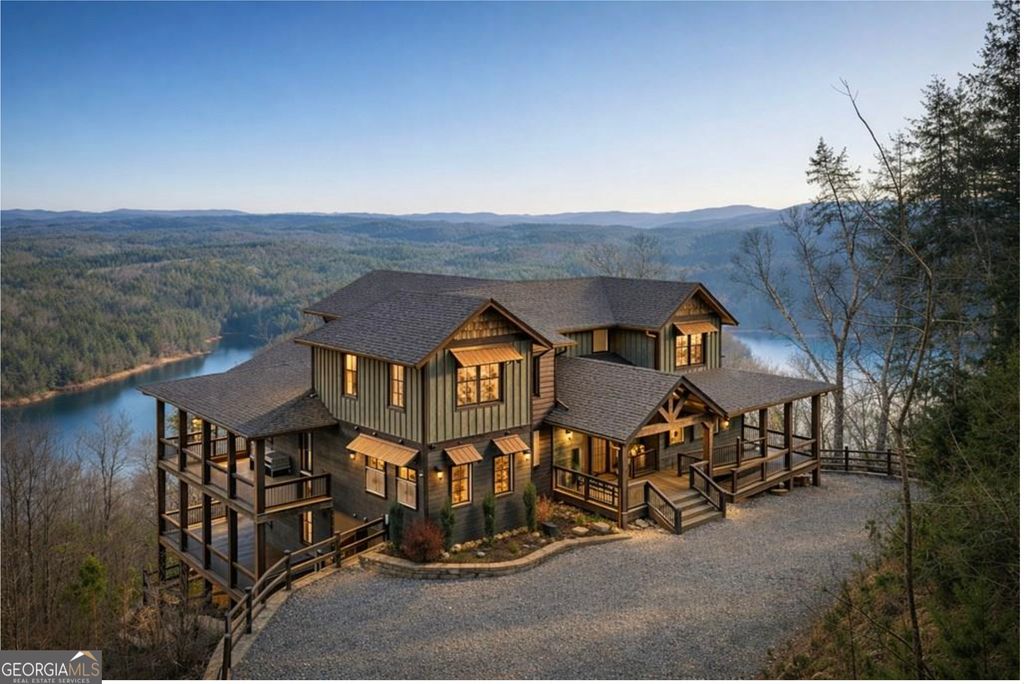 585 Genessee, Blue Ridge, GA 30513