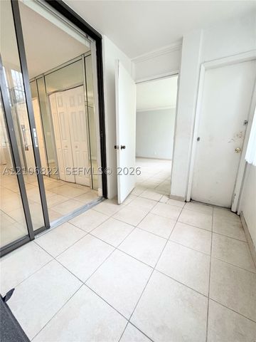 2781 Taft St 111, Hollywood, FL 33020