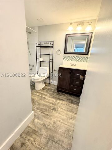 2781 Taft St 111, Hollywood, FL 33020