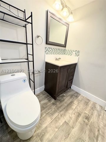 2781 Taft St 111, Hollywood, FL 33020