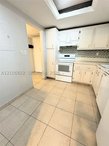 2781 Taft St 111, Hollywood, FL 33020
