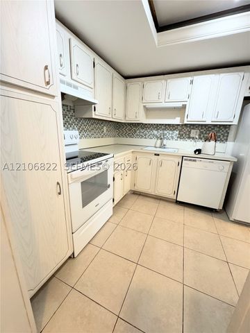 2781 Taft St 111, Hollywood, FL 33020