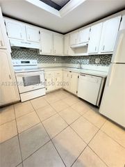 2781 Taft St 111, Hollywood, FL 33020