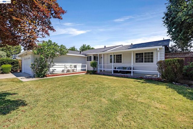 4034 Francisco St, Pleasanton, CA 94566