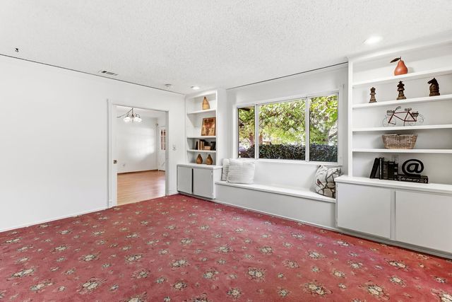 1224 Spruce Ln, Davis, CA 95618