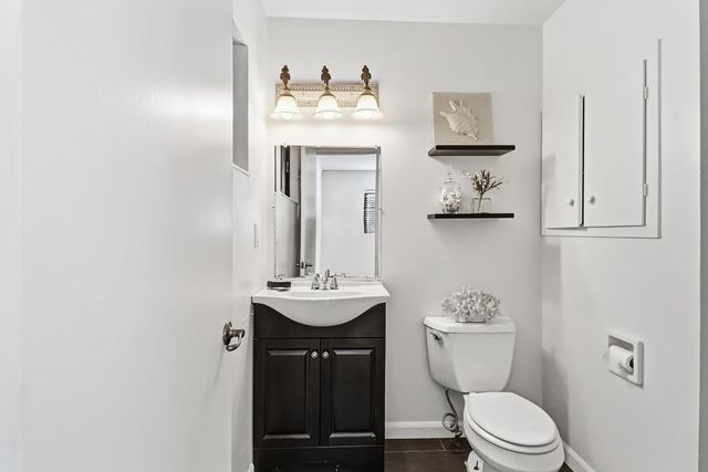 1224 Spruce Ln, Davis, CA 95618