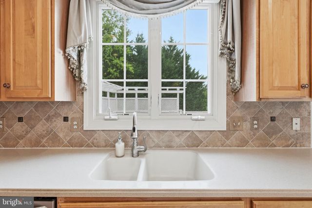 5422 SHERMAN OAKS CT, Haymarket, VA 20169