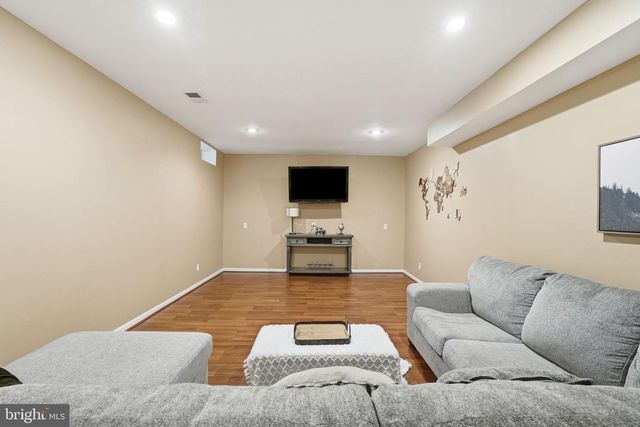 5422 SHERMAN OAKS CT, Haymarket, VA 20169