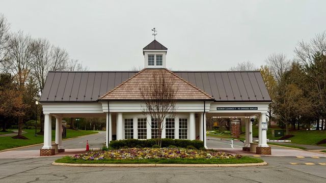 5422 SHERMAN OAKS CT, Haymarket, VA 20169