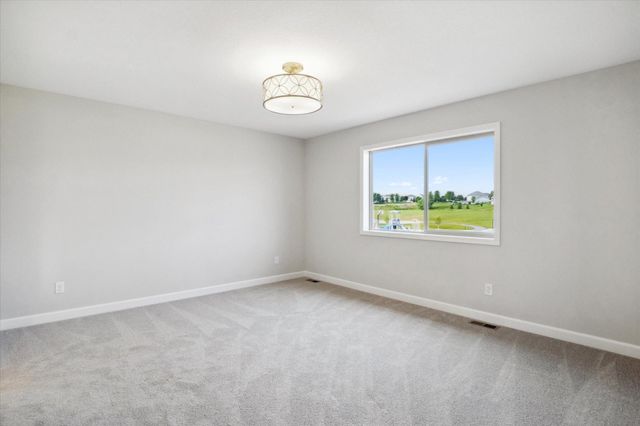 8082 180th Street W, Lakeville, MN 55044