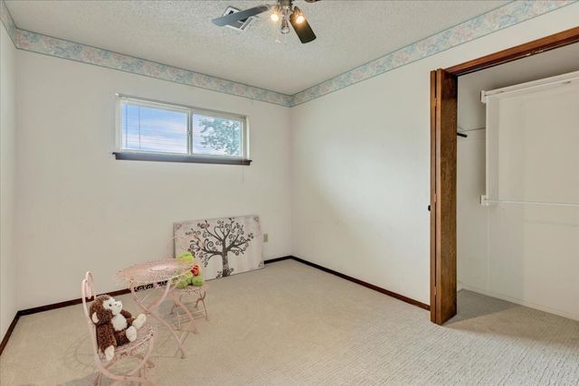 501 Queensboro Place, Yukon, OK 73099