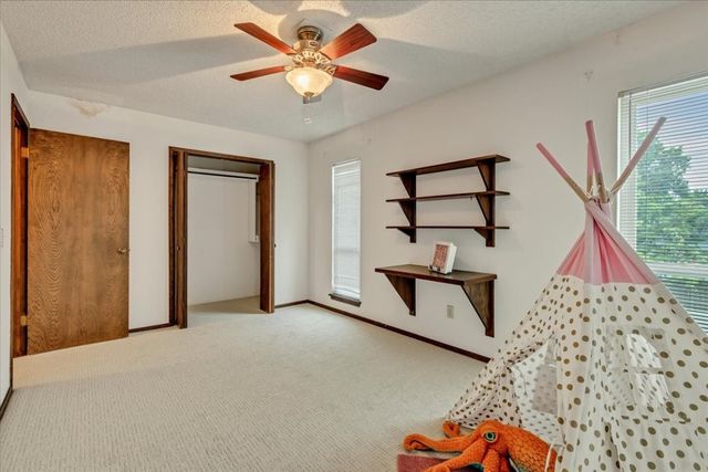 501 Queensboro Place, Yukon, OK 73099