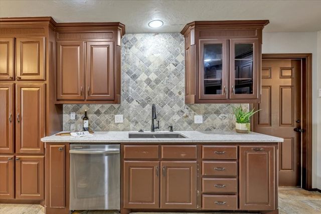 501 Queensboro Place, Yukon, OK 73099