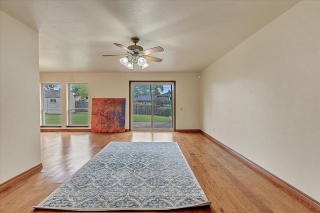 501 Queensboro Place, Yukon, OK 73099