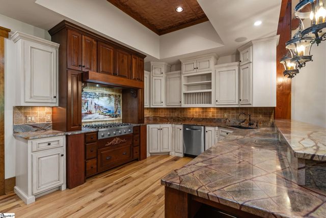 734 Placid Cove, Salem, SC 29676