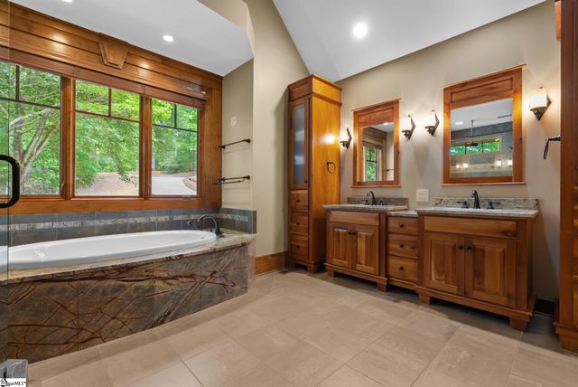 734 Placid Cove, Salem, SC 29676