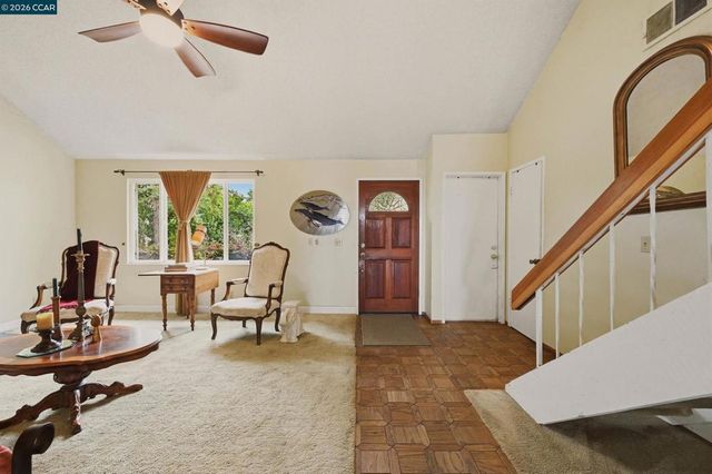 104 Gill Way, Benicia, CA 94510