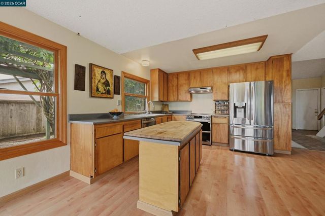 104 Gill Way, Benicia, CA 94510