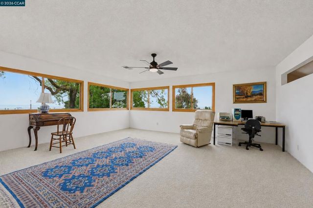104 Gill Way, Benicia, CA 94510