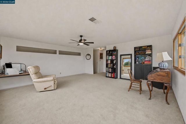 104 Gill Way, Benicia, CA 94510