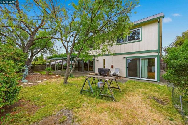 104 Gill Way, Benicia, CA 94510