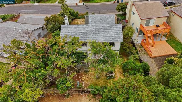 104 Gill Way, Benicia, CA 94510