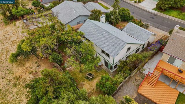 104 Gill Way, Benicia, CA 94510