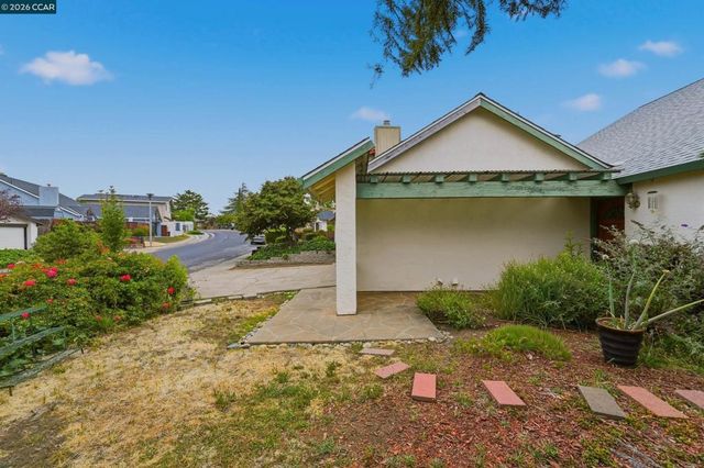 104 Gill Way, Benicia, CA 94510