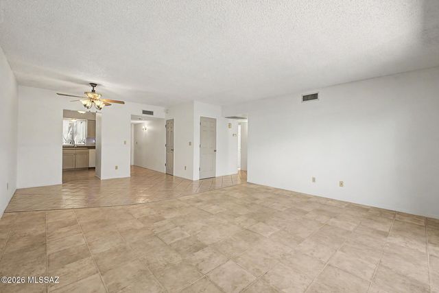 685 S Pantano Parkway, Tucson, AZ 85710