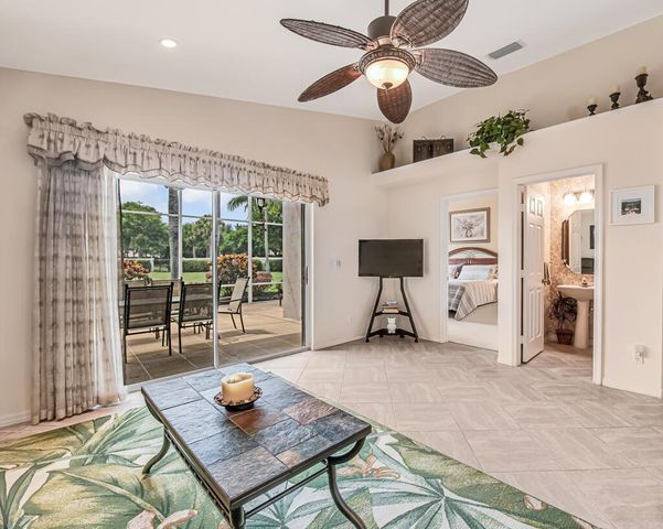 8294 Duomo Circle, Boynton Beach, FL 33472