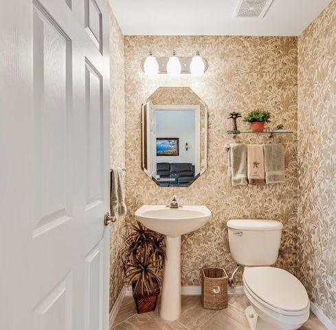 8294 Duomo Circle, Boynton Beach, FL 33472