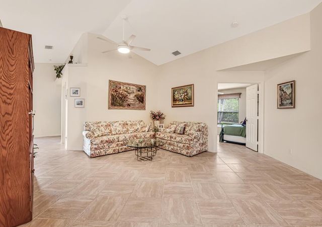 8294 Duomo Circle, Boynton Beach, FL 33472