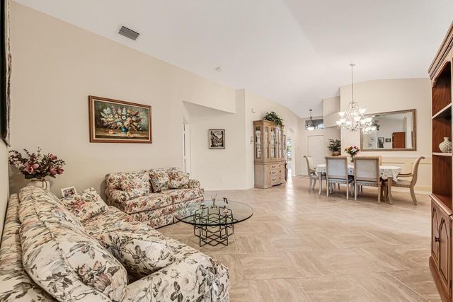 8294 Duomo Circle, Boynton Beach, FL 33472