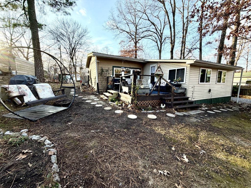 245 Powell Dr, Springville, TN 38256